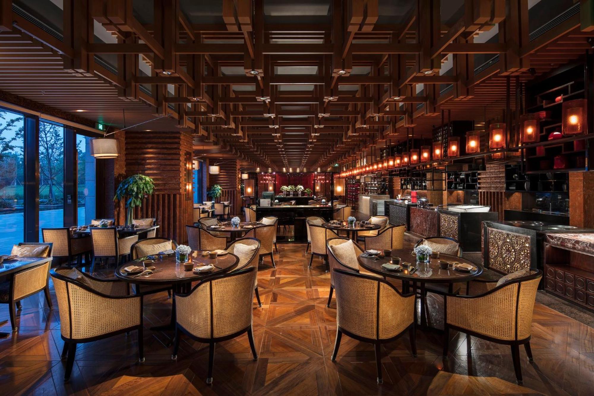 Intercontinental Nantong By Ihg-Best View Of Yangtze Exterior photo